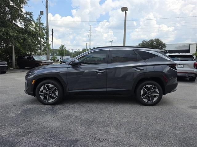 new 2025 Hyundai TUCSON Hybrid car, priced at $31,997