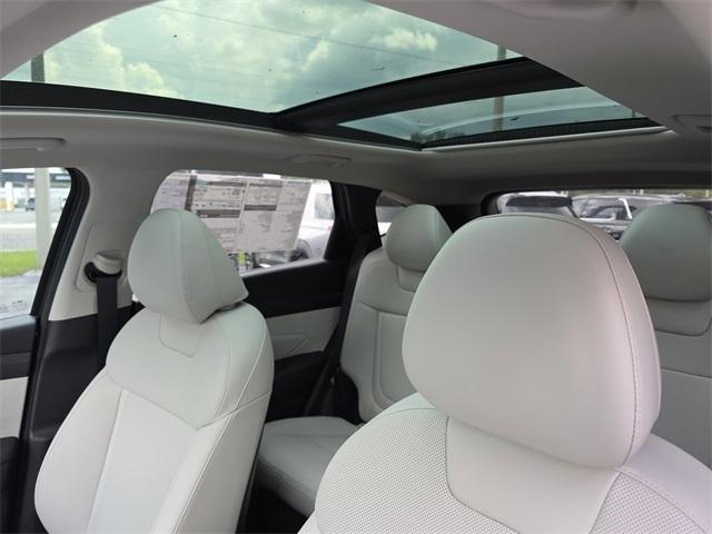 new 2025 Hyundai TUCSON Hybrid car, priced at $31,997