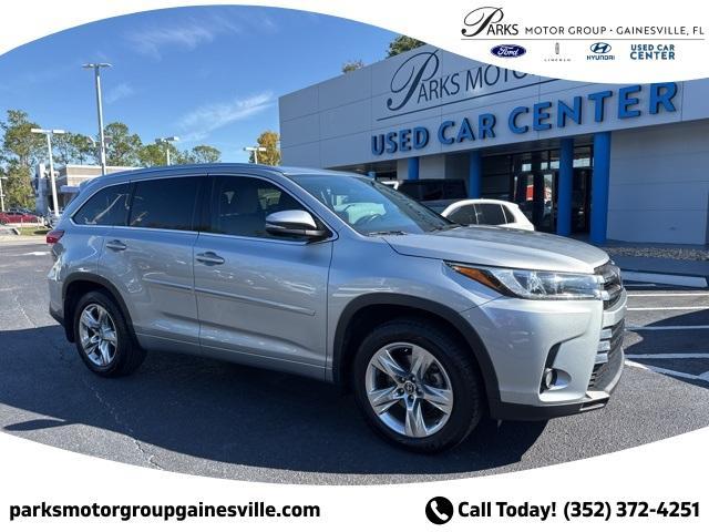 used 2017 Toyota Highlander car, priced at $19,933