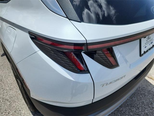 new 2025 Hyundai TUCSON Hybrid car, priced at $36,769