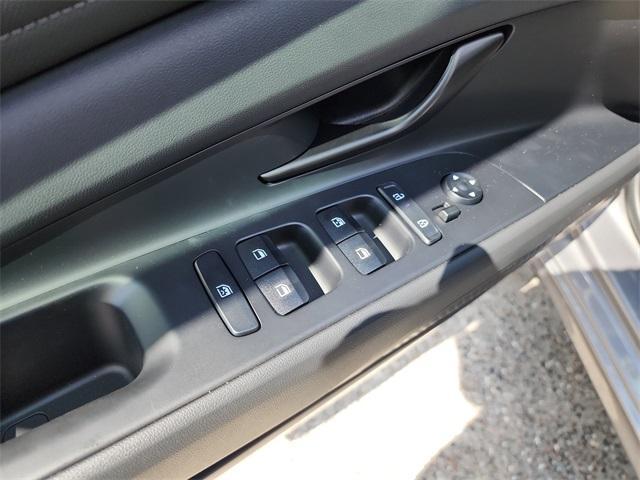 new 2025 Hyundai ELANTRA HEV car, priced at $24,929