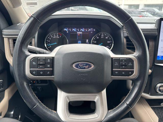 used 2024 Ford Expedition car, priced at $46,526