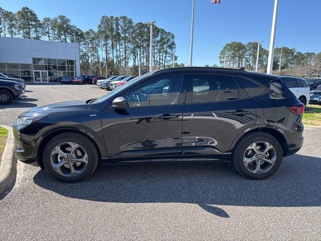 used 2023 Ford Escape car, priced at $19,924