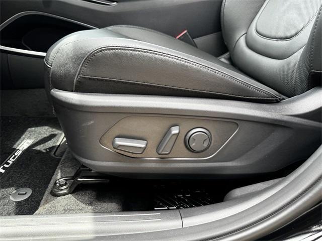 new 2024 Hyundai TUCSON Hybrid car, priced at $33,997