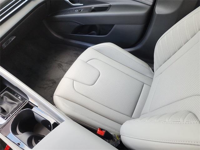 new 2025 Hyundai ELANTRA HEV car, priced at $27,277