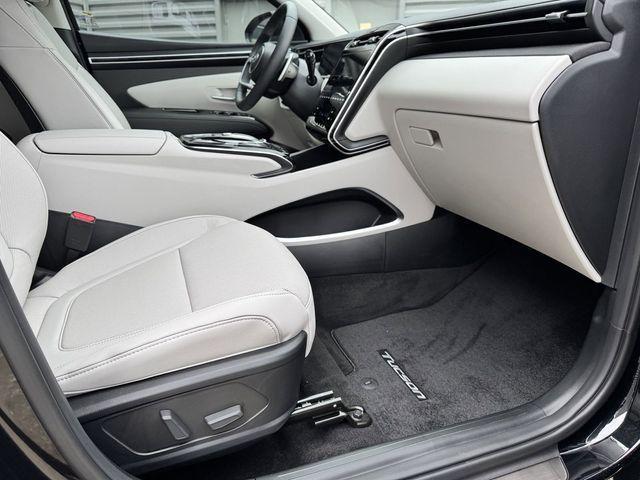 new 2024 Hyundai TUCSON Hybrid car, priced at $30,857