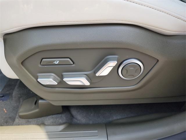 new 2025 Hyundai SANTA FE HEV car, priced at $48,105