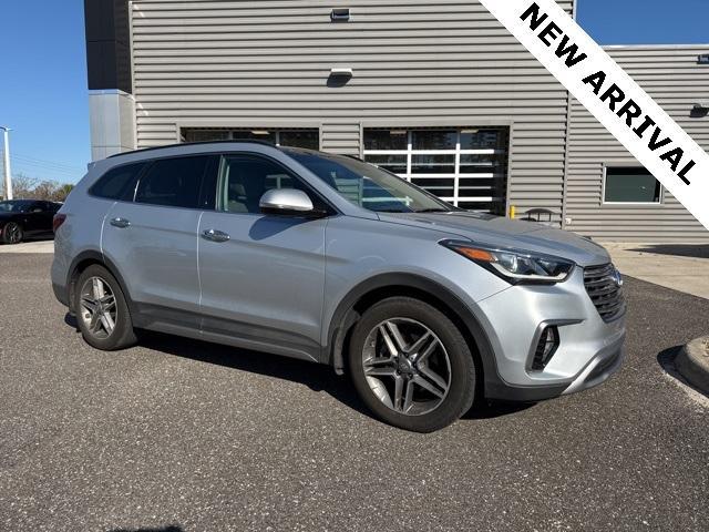 used 2018 Hyundai Santa Fe car, priced at $15,581
