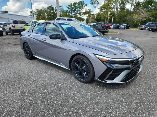new 2025 Hyundai Elantra car, priced at $27,067