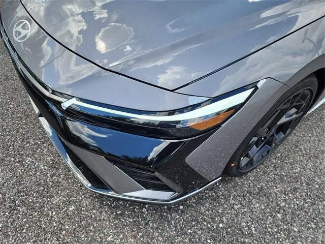 new 2025 Hyundai Elantra car, priced at $27,067