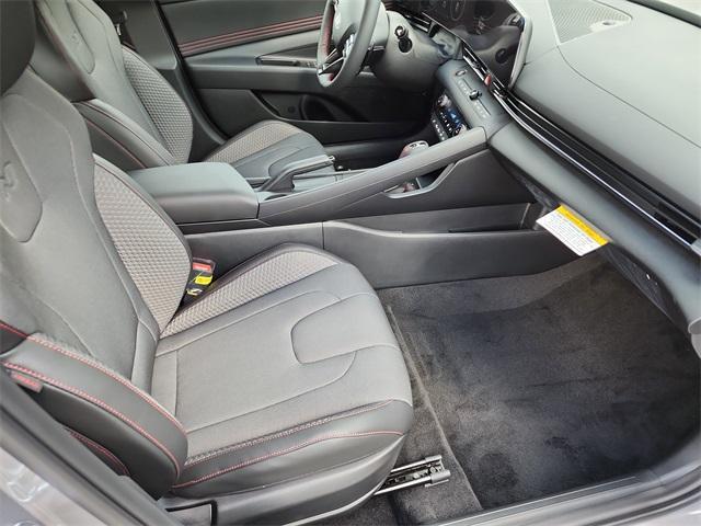 new 2025 Hyundai Elantra car, priced at $27,067