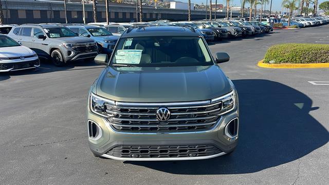 new 2026 Volkswagen Atlas car, priced at $44,578