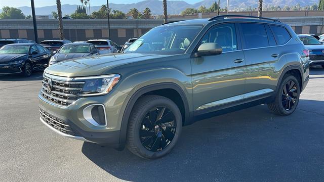 new 2026 Volkswagen Atlas car, priced at $44,578
