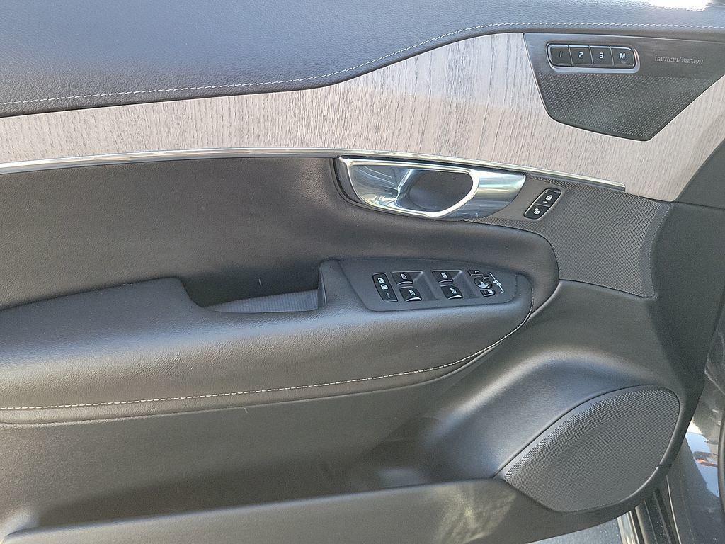 used 2022 Volvo XC90 Recharge Plug-In Hybrid car, priced at $35,998