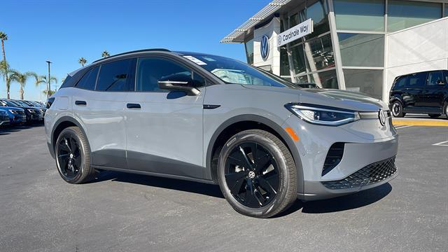 new 2025 Volkswagen ID.4 car, priced at $42,468