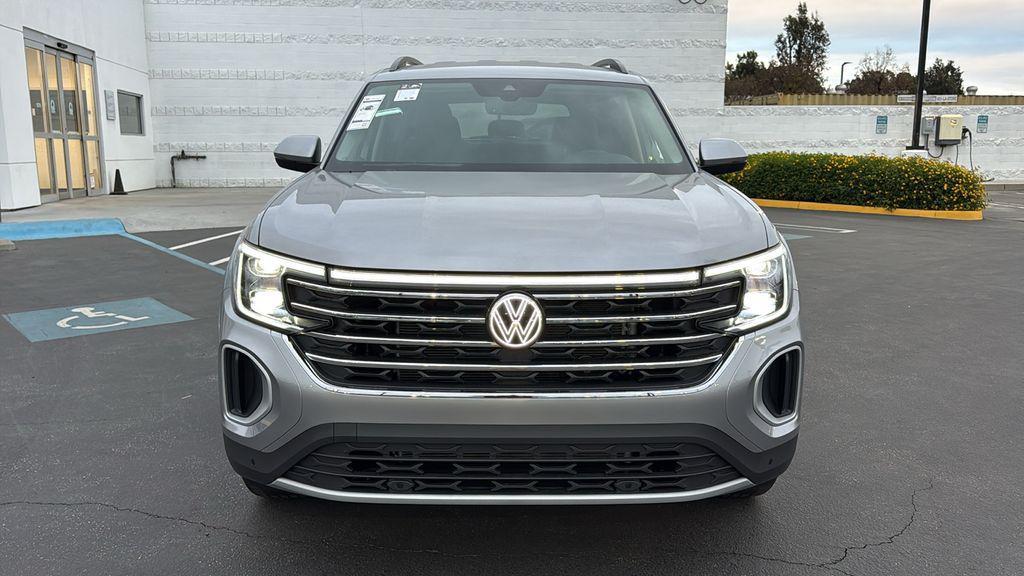 new 2026 Volkswagen Atlas car, priced at $44,009