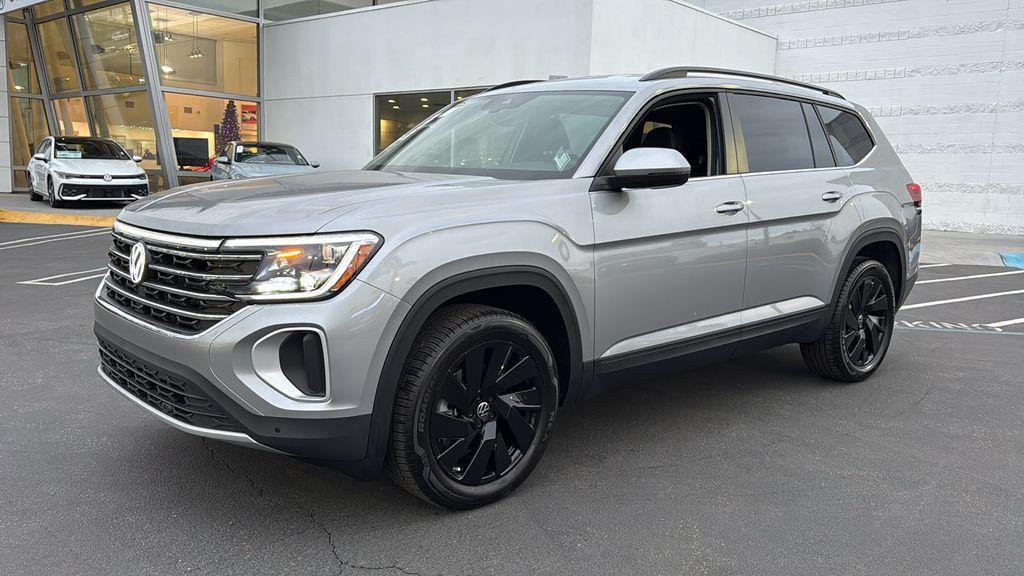 new 2026 Volkswagen Atlas car, priced at $44,009