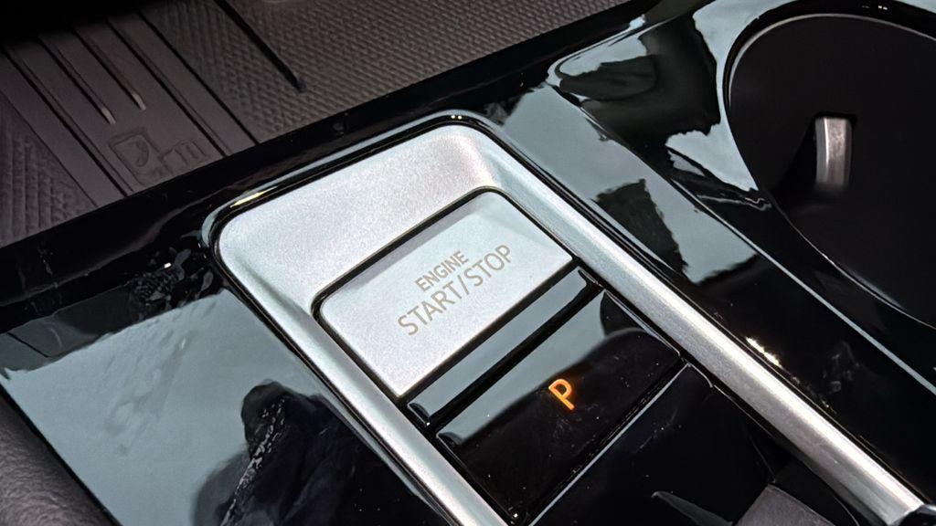 new 2026 Volkswagen Atlas car, priced at $44,009