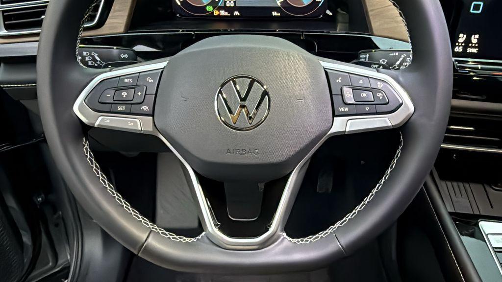 new 2026 Volkswagen Atlas car, priced at $44,009