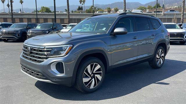 new 2025 Volkswagen Atlas car, priced at $39,287
