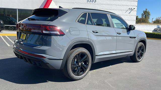 new 2026 Volkswagen Atlas Cross Sport car, priced at $51,107