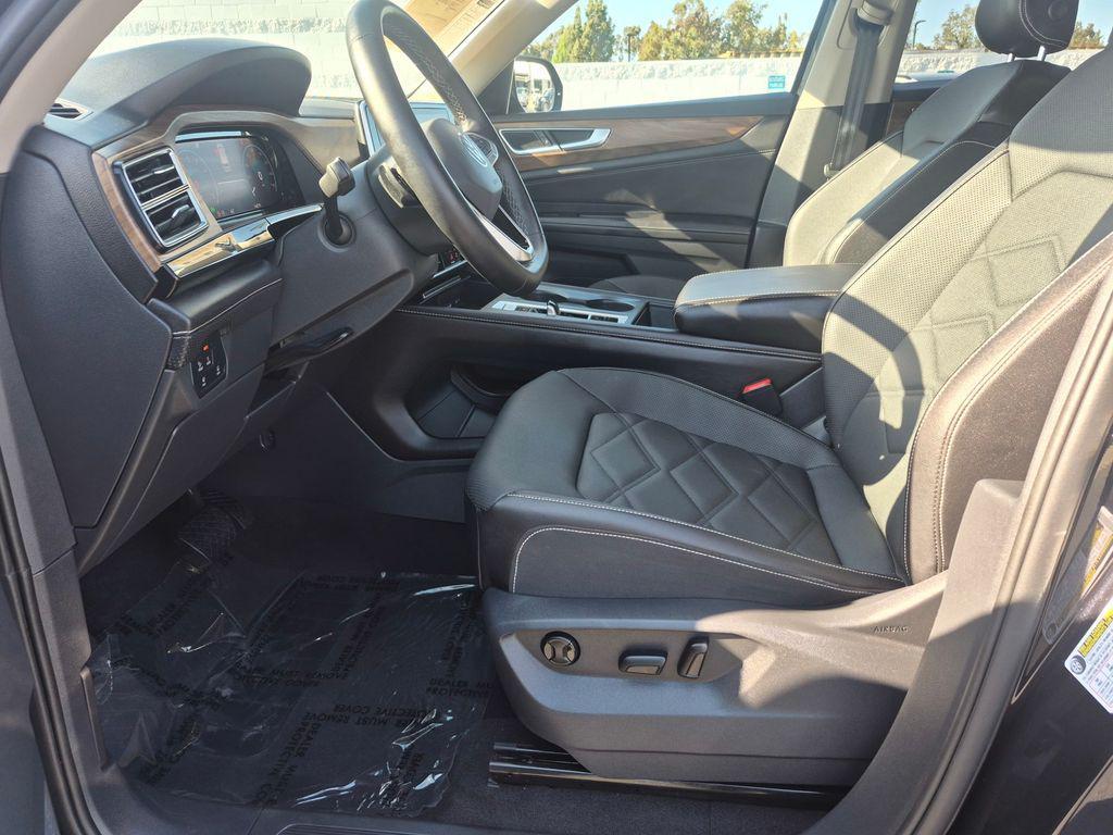 used 2025 Volkswagen Atlas car, priced at $31,083