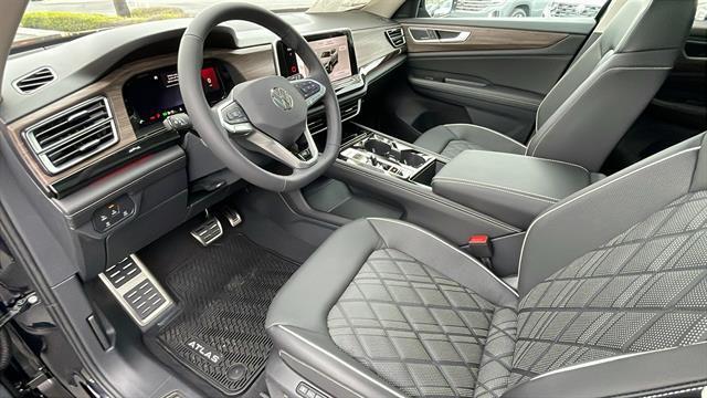 new 2025 Volkswagen Atlas car, priced at $48,969
