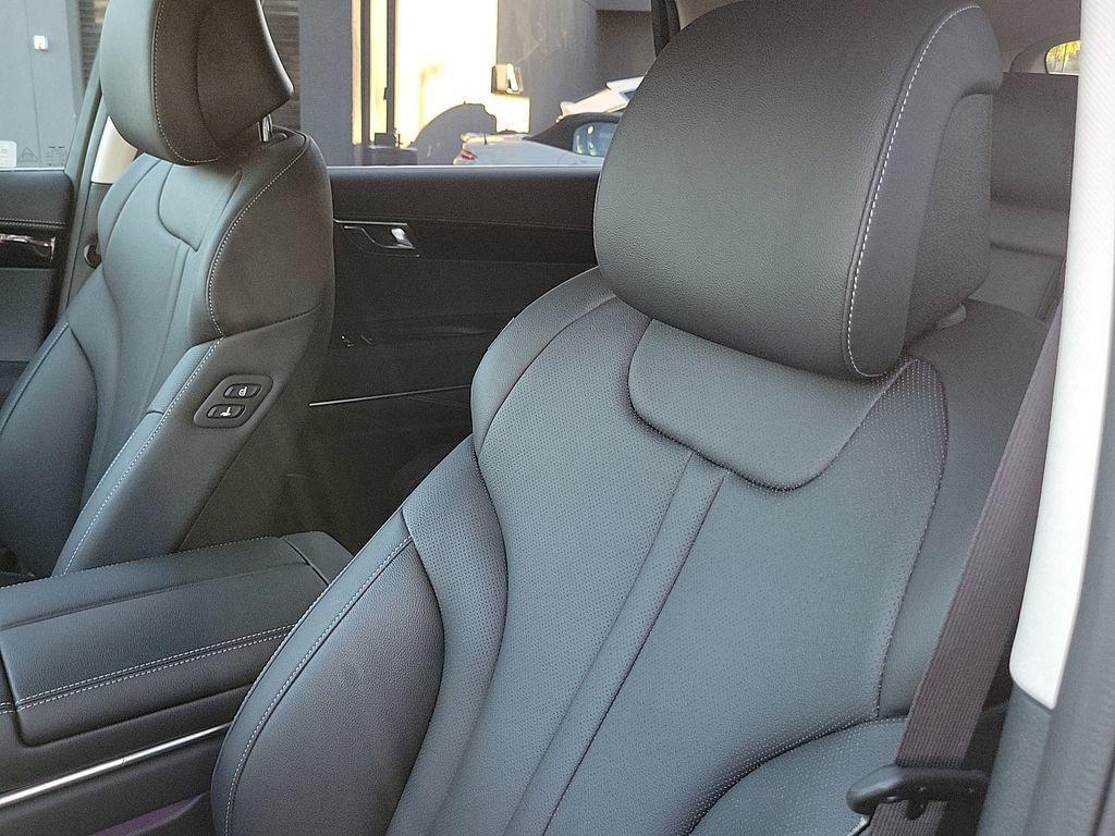 used 2025 Genesis GV80 car, priced at $48,455