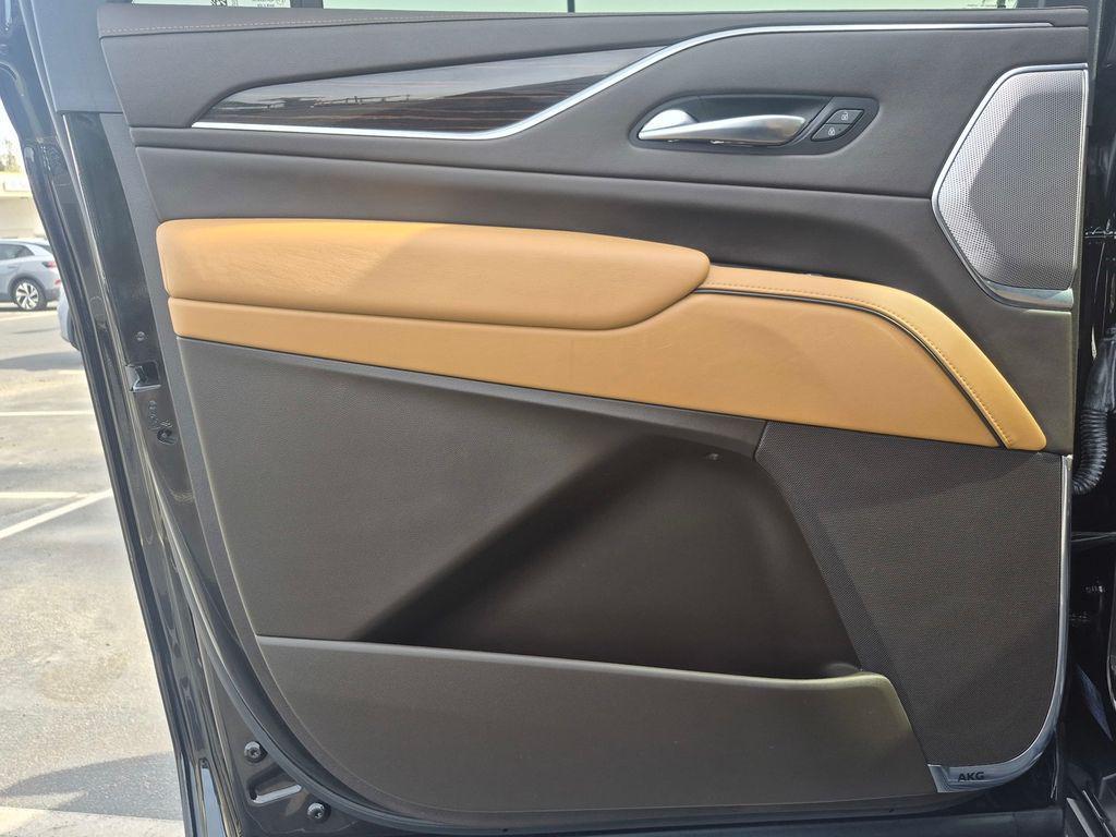 used 2022 Cadillac Escalade ESV car, priced at $70,898