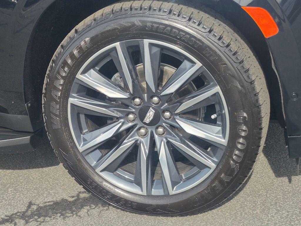 used 2022 Cadillac Escalade ESV car, priced at $70,898