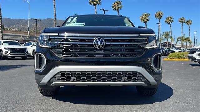 new 2025 Volkswagen Atlas car, priced at $40,354