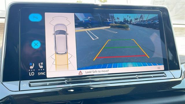 new 2025 Volkswagen Atlas car, priced at $43,334