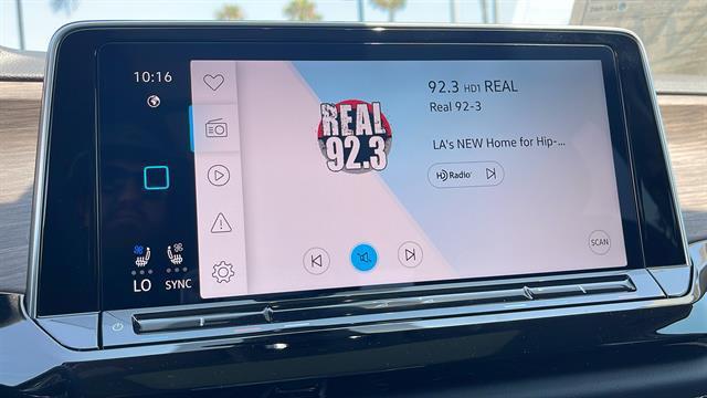 new 2025 Volkswagen Atlas car, priced at $43,334