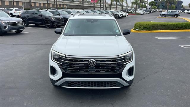 new 2025 Volkswagen Atlas car, priced at $41,147
