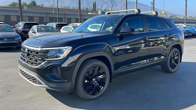 new 2026 Volkswagen Atlas Cross Sport car, priced at $45,858