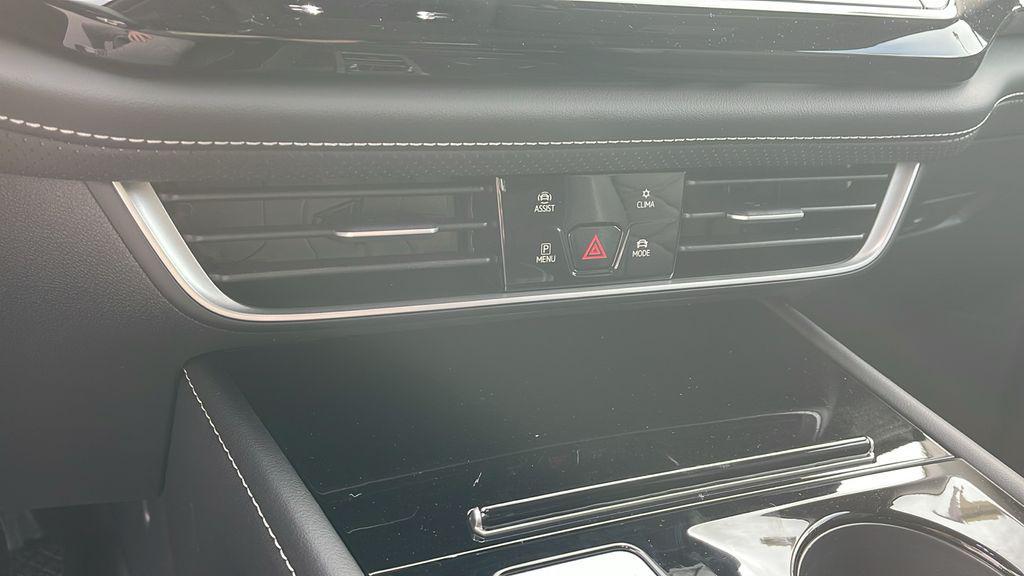 new 2026 Volkswagen Atlas car, priced at $44,682