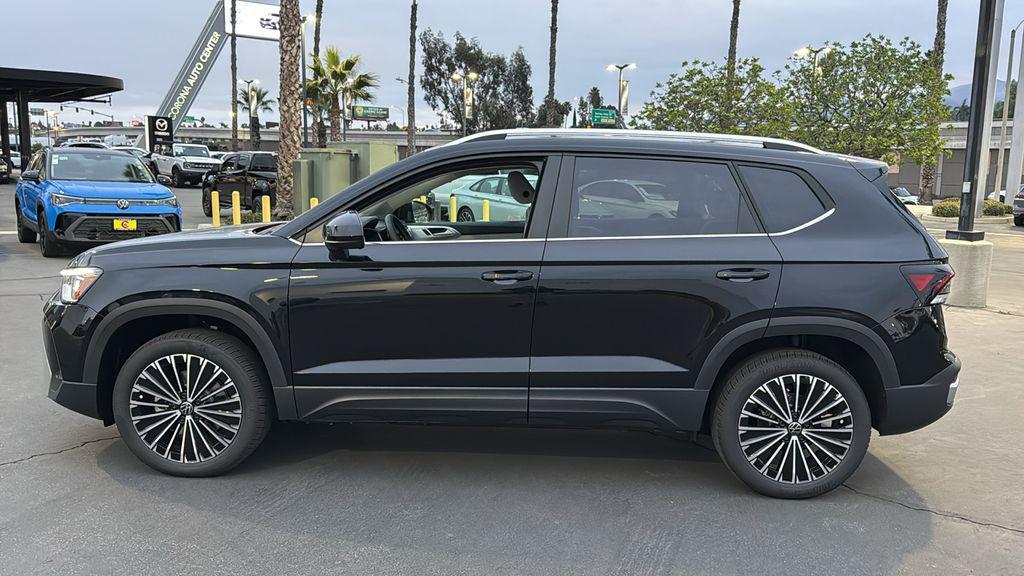 new 2026 Volkswagen Taos car, priced at $32,146