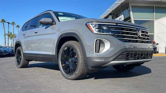 new 2026 Volkswagen Atlas car, priced at $43,833