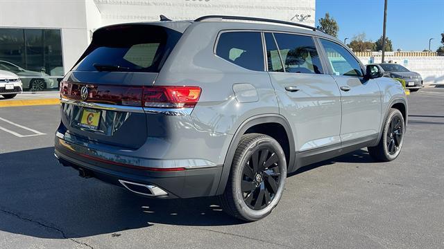 new 2026 Volkswagen Atlas car, priced at $43,833