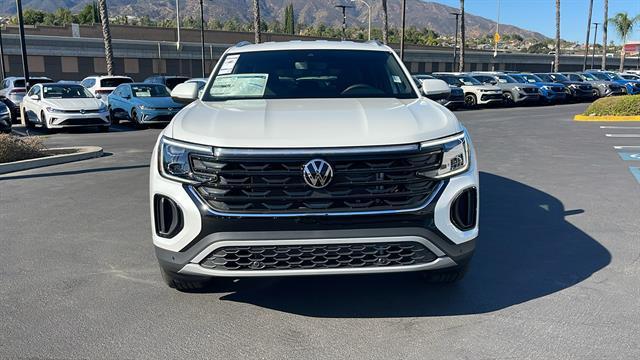 new 2026 Volkswagen Atlas Cross Sport car, priced at $42,617