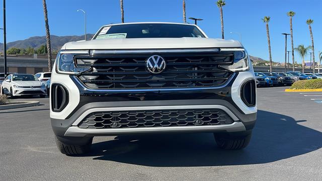 new 2026 Volkswagen Atlas Cross Sport car, priced at $42,617