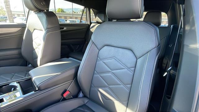 new 2026 Volkswagen Atlas Cross Sport car, priced at $42,617