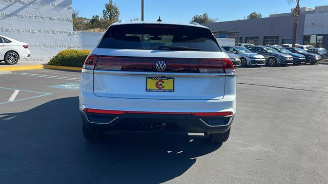 new 2026 Volkswagen Atlas Cross Sport car, priced at $42,617