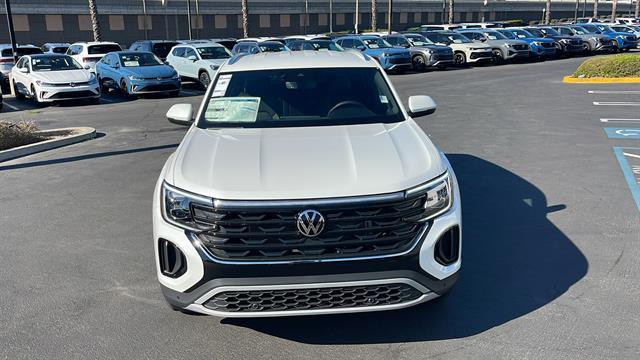 new 2026 Volkswagen Atlas Cross Sport car, priced at $42,617