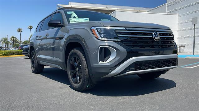 new 2025 Volkswagen Atlas car, priced at $41,429
