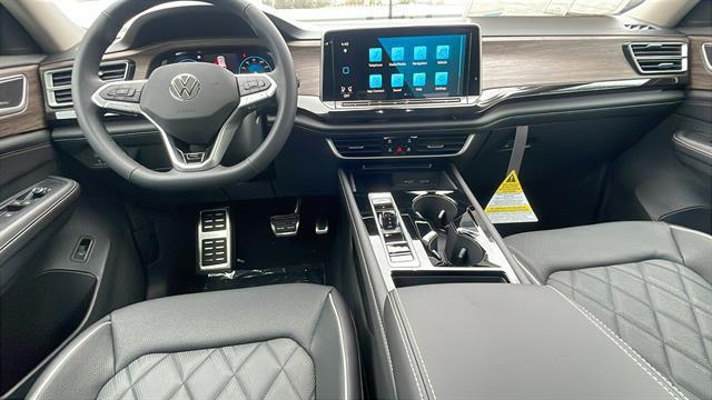 new 2025 Volkswagen Atlas car, priced at $48,289