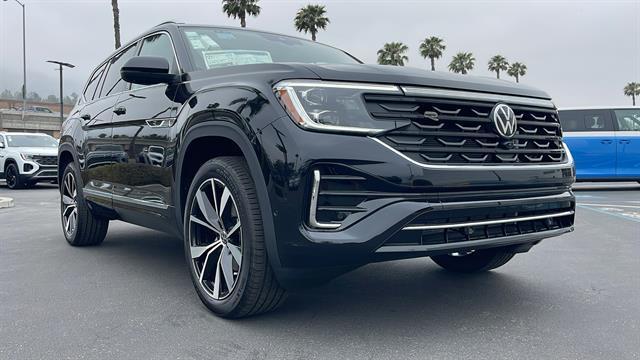 new 2025 Volkswagen Atlas car, priced at $48,289