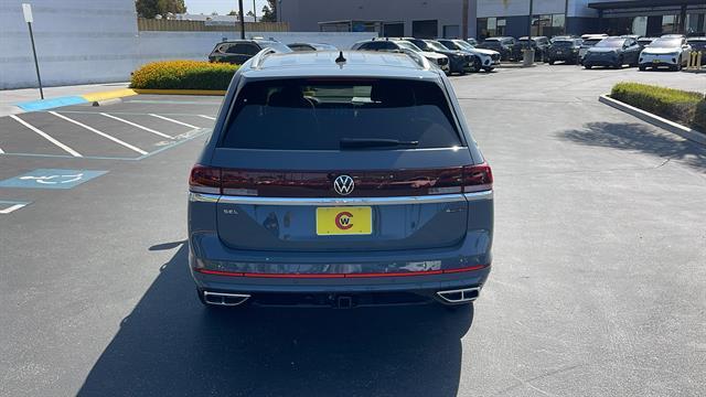 new 2025 Volkswagen Atlas car, priced at $49,424