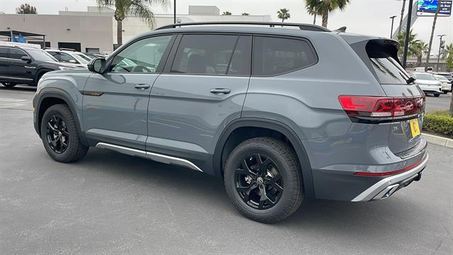 new 2025 Volkswagen Atlas car, priced at $40,809