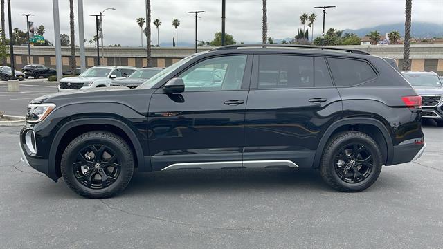new 2025 Volkswagen Atlas car, priced at $40,354